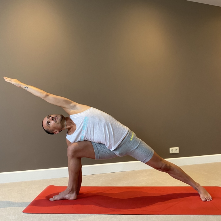 Parsvakonasana Parsvakonasana